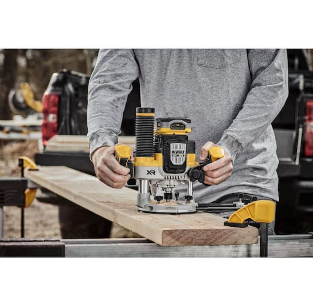 DEWALT DCW620B 20V MAX XR 2-1/4 HP Brushless Cordless Plunge Router (Tool Only)